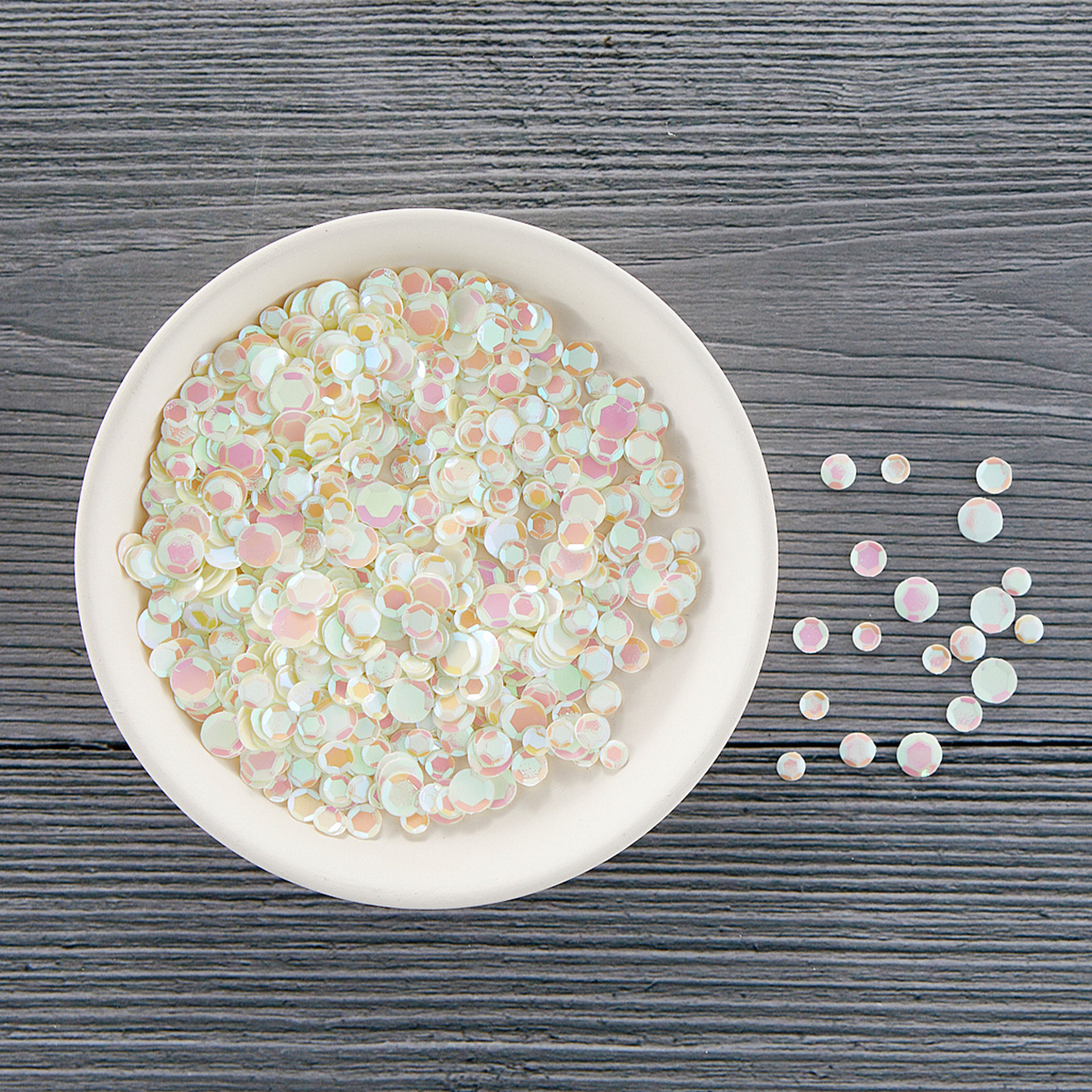 Spellbinders - Aura Opalescent Color Essentials Sequins
